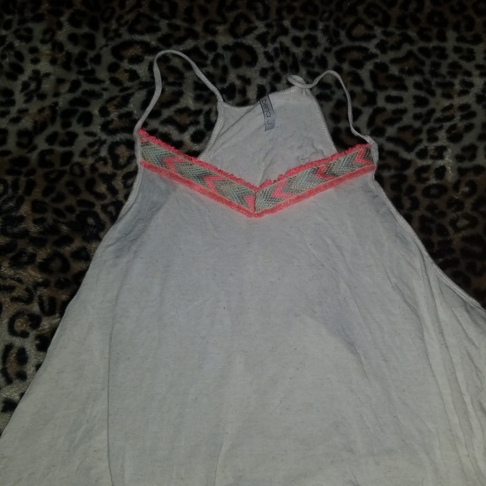 Cream colored flowy back tank XL